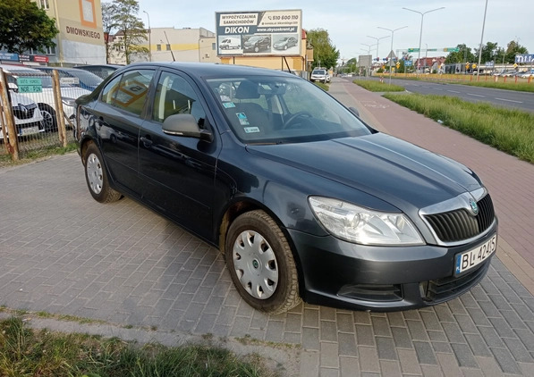 Skoda Octavia cena 16900 przebieg: 260000, rok produkcji 2012 z Łomża małe 172